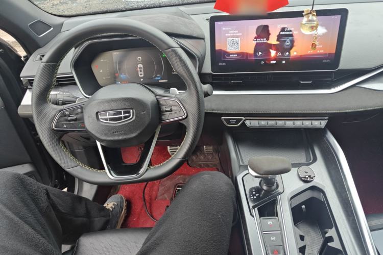 Used Geely Auto Preface 2021 2.0TD Space-Time Edition Hao Yue Center Console