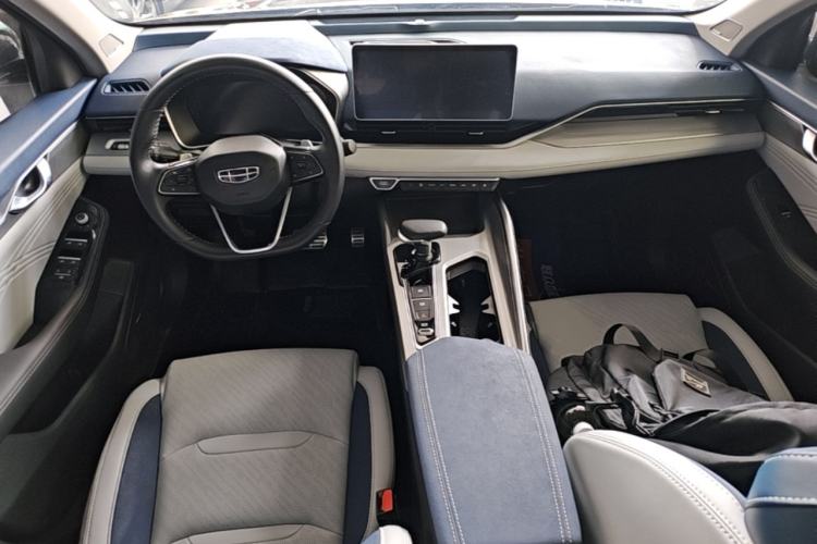 Used Geely Auto Preface 2021 Revised Version 2.0TD Luxury Edition Center Console