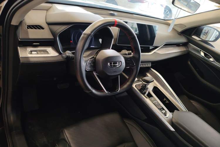 Used Geely Auto Preface 2021 2.0TD Luxury Version Center Console