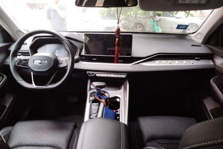 Used Geely Auto Preface 2021 2.0TD Luxury Version Center Console