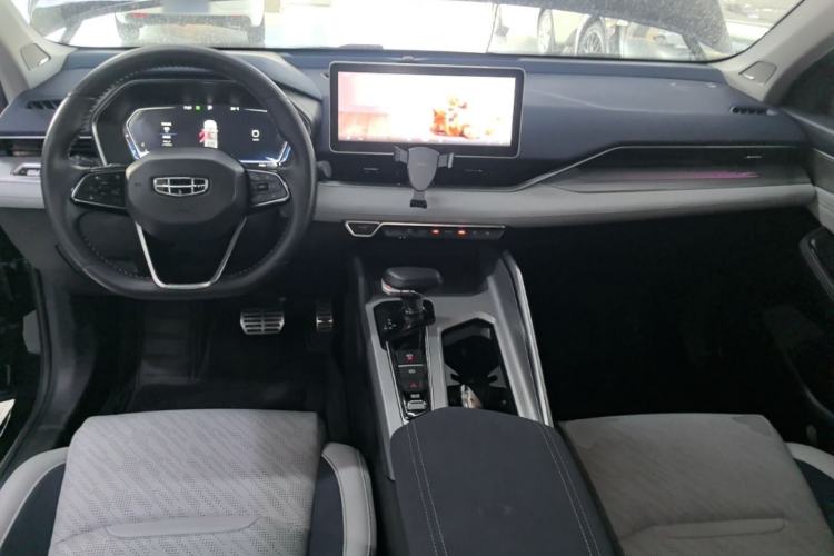 Used Geely Auto Preface 2021 2.0TD Luxury Version Center Console
