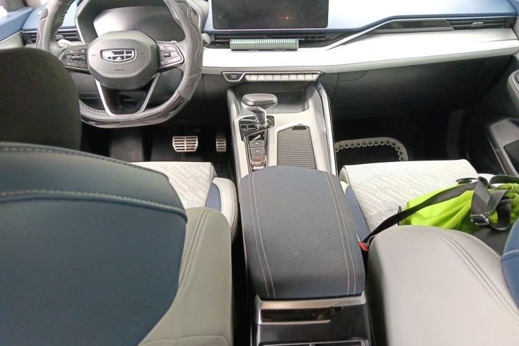 Used Geely Auto Preface 2021 2.0TD Luxury Version Center Console