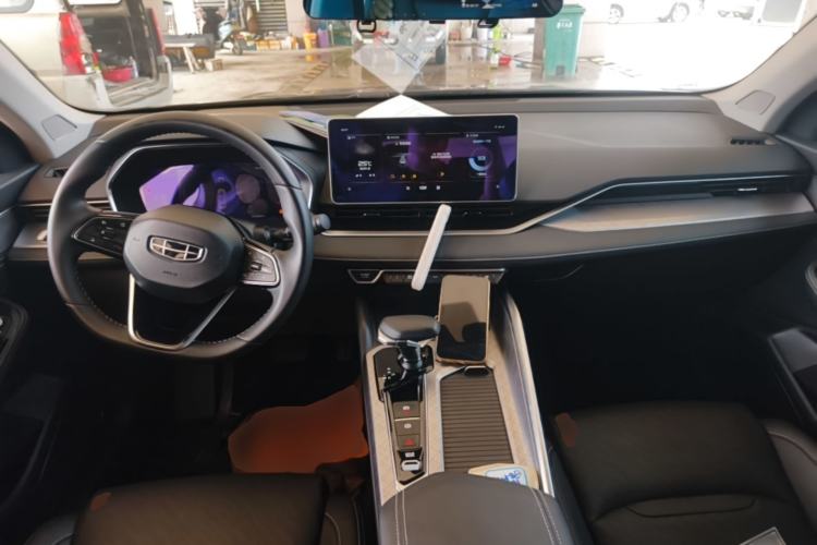 Used Geely Auto Preface 2021 2.0TD Luxury Version Center Console