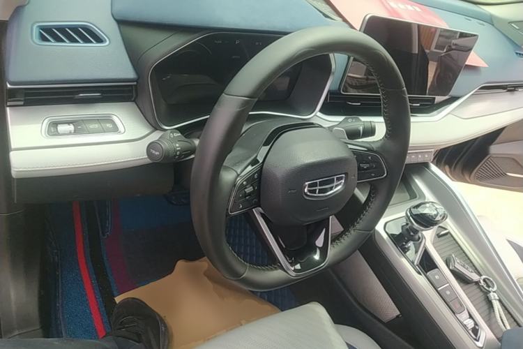 Used Geely Auto Preface 2021 Revised Version 2.0TD Luxury Edition Center Console