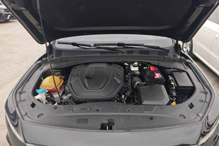 Used Geely Auto Preface 2021 2.0TD Luxury Version Engine Bay