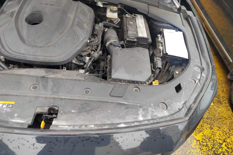 Used Geely Auto Preface 2021 2.0TD Luxury Version Engine Bay Left