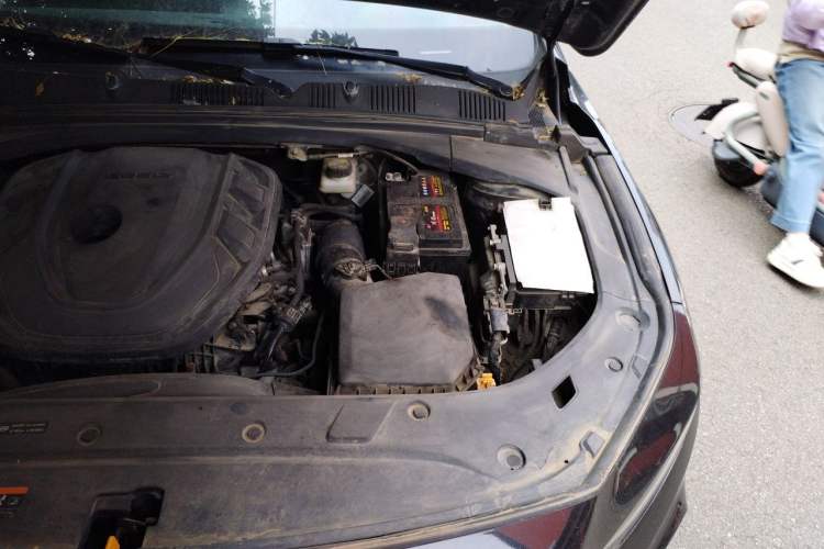 Used Geely Auto Preface 2021 2.0TD Luxury Version Engine Bay Left