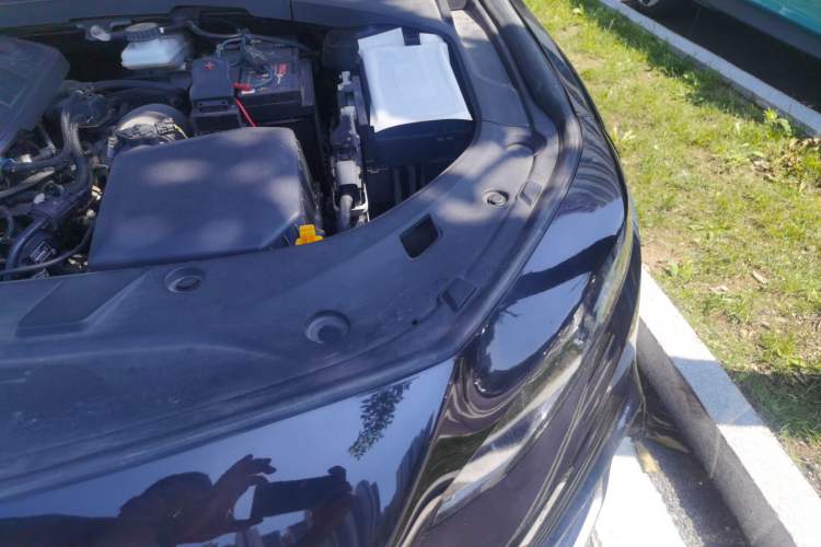 Used Geely Auto Preface 2021 2.0TD Luxury Version Engine Bay Left