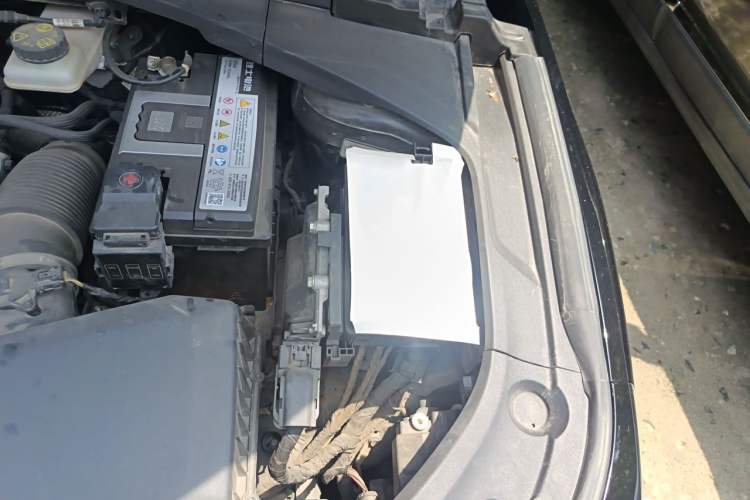 Used Geely Auto Preface 2021 2.0TD Luxury Version Engine Bay Left