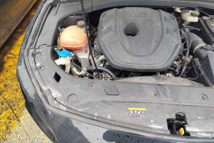 Used Geely Auto Preface 2021 2.0TD Luxury Version Engine Bay Right
