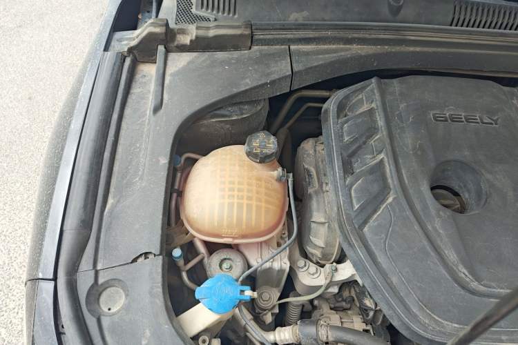 Used Geely Auto Preface 2021 2.0TD Luxury Version Engine Bay Right
