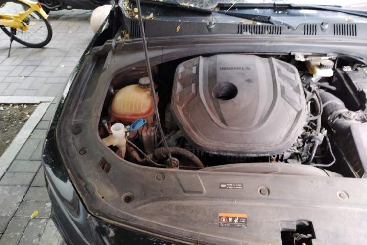 Used Geely Auto Preface 2021 2.0TD Luxury Version Engine Bay Right