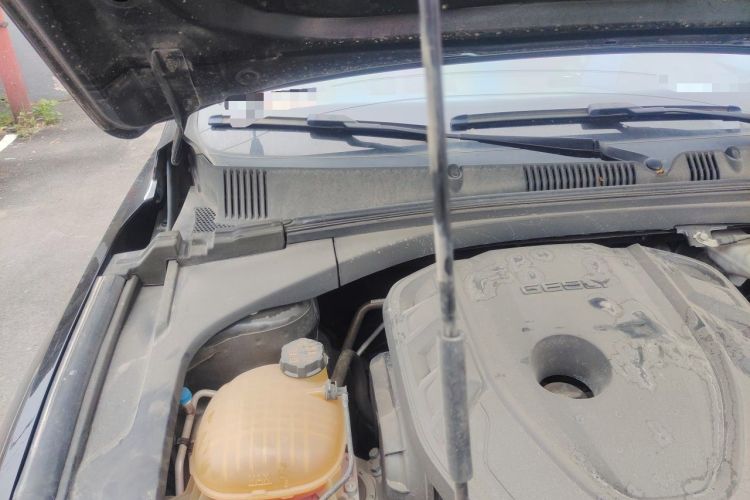 Used Geely Auto Preface 2021 2.0TD Flagship Edition Engine Bay Right