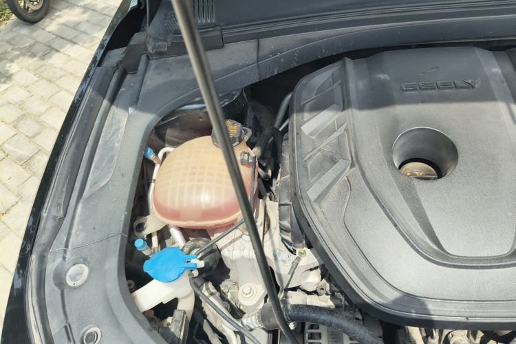 Used Geely Auto Preface 2021 2.0TD Luxury Version Engine Bay Right
