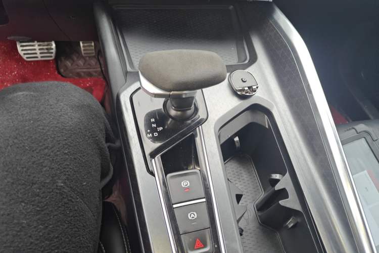 Used Geely Auto Preface 2021 2.0TD Space-Time Edition Hao Yue Gear Lever
