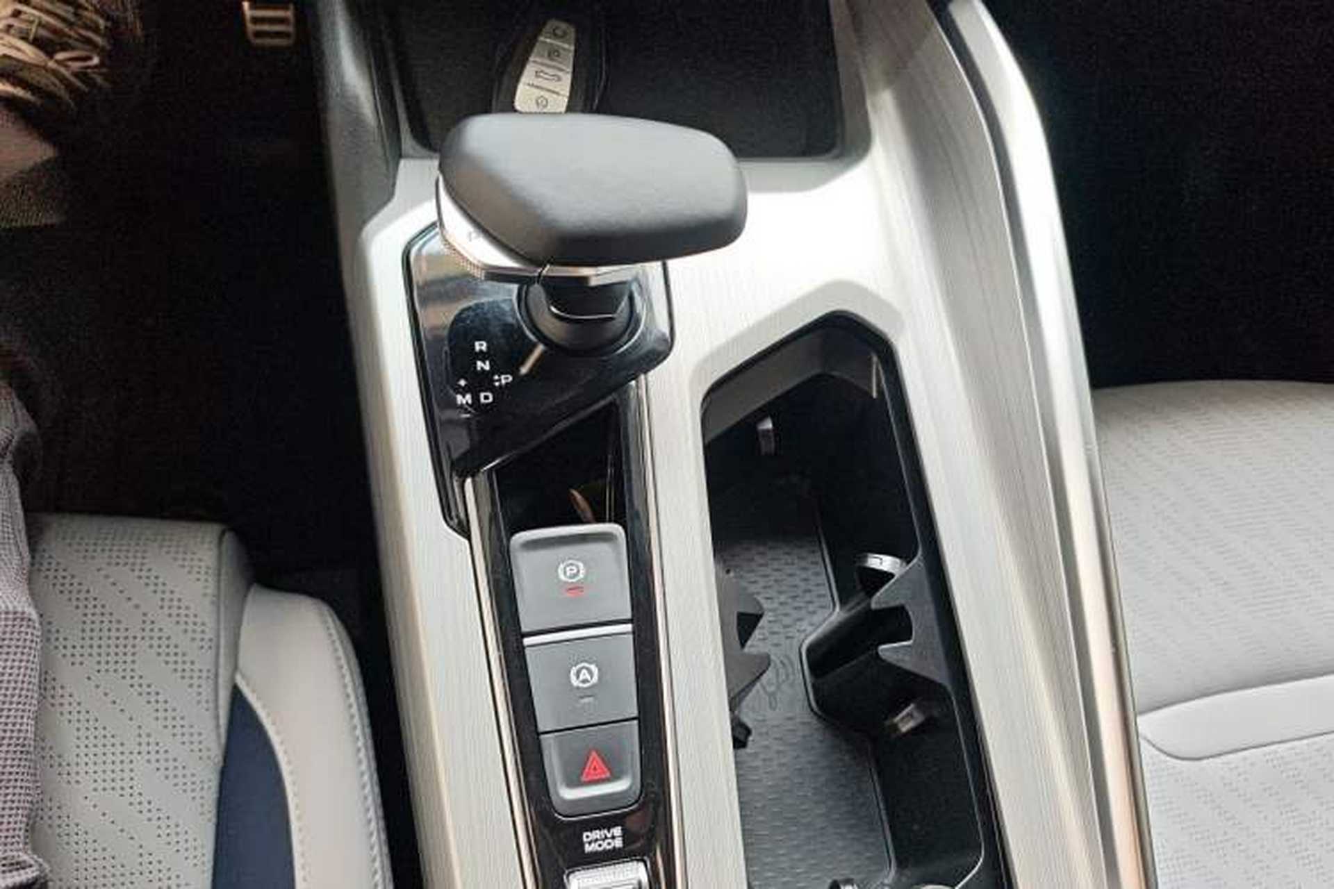 Used Geely Auto Preface 2021 Revised Version 2.0TD Luxury Edition Gear Lever