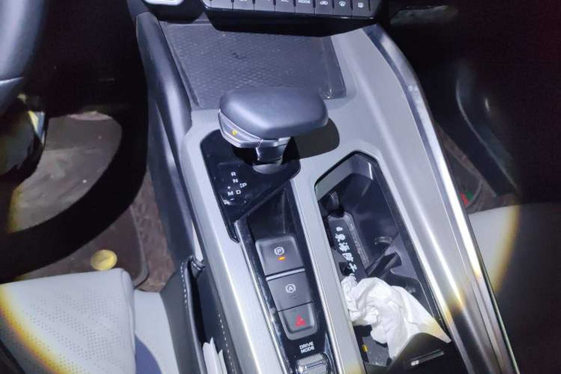 Used Geely Auto Preface 2021 Revised Version 2.0TD Luxury Edition Gear Lever