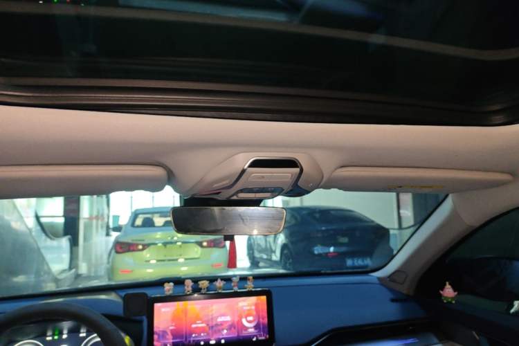 Used Geely Auto Preface 2021 Revised Version 2.0TD Luxury Edition Headliner