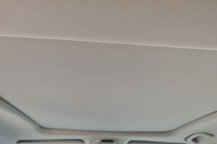 Used Geely Auto Preface 2021 Revised Version 2.0TD Luxury Edition Headliner
