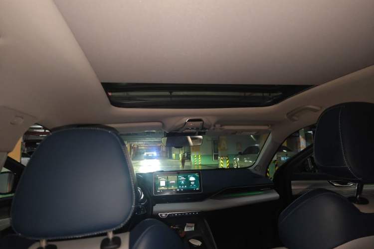 Used Geely Auto Preface 2021 Revised Version 2.0TD Luxury Edition Headliner