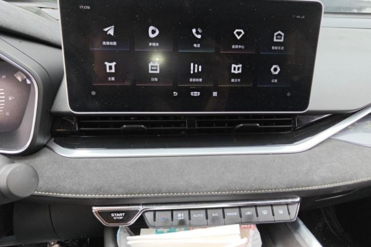Used Geely Auto Preface 2021 2.0TD Space-Time Edition Hao Yue Interior 3