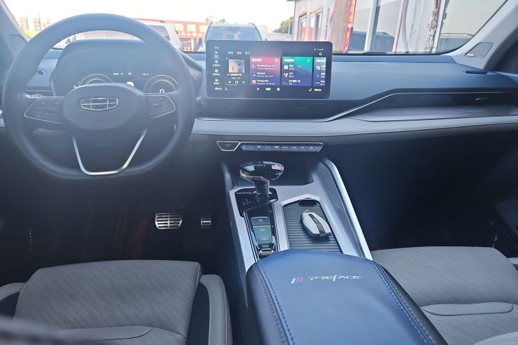 Used Geely Auto Preface 2021 2.0TD Luxury Version Interior 6