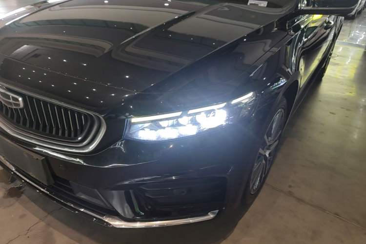 Used Geely Auto Preface 2021 Revised Version 2.0TD Luxury Edition Left Front Headlight