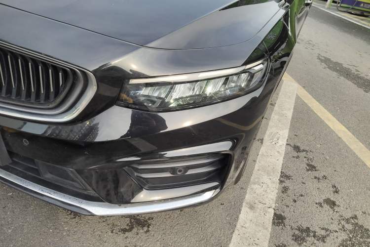 Used Geely Auto Preface 2021 Revised Version 2.0TD Luxury Edition Left Front Headlight