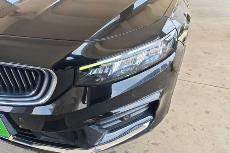 Used Geely Auto Preface 2021 Revised Version 2.0TD Luxury Edition Left Front Headlight