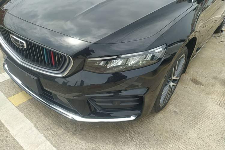 Used Geely Auto Preface 2021 Revised Version 2.0TD Luxury Edition Left Front Headlight