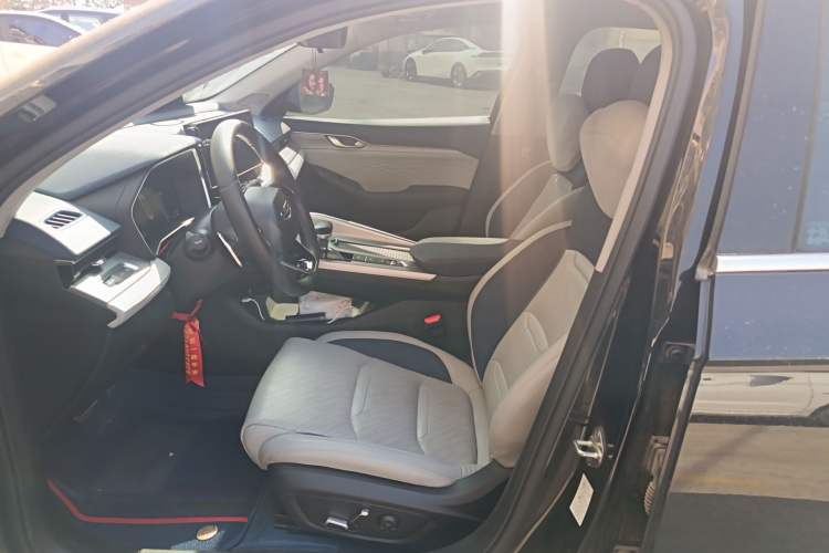 Used Geely Auto Preface 2021 Revised Version 2.0TD Luxury Edition Left Front Seat