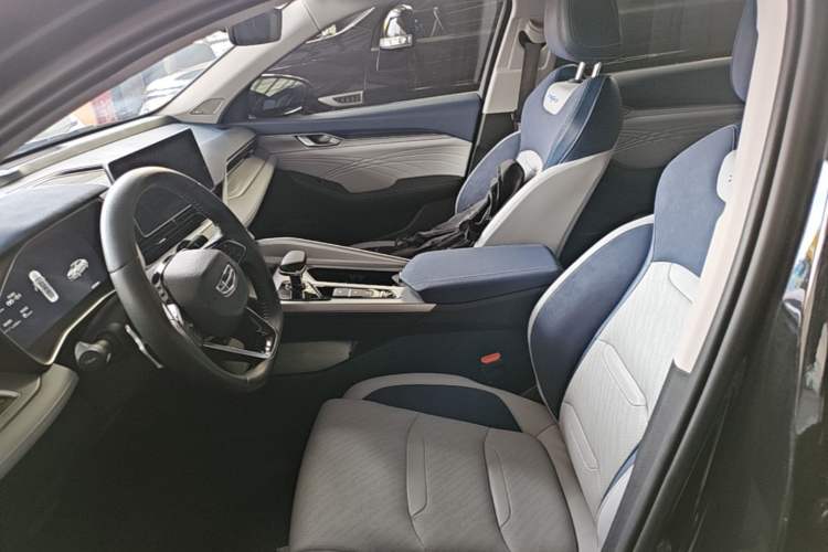 Used Geely Auto Preface 2021 Revised Version 2.0TD Luxury Edition Left Front Seat