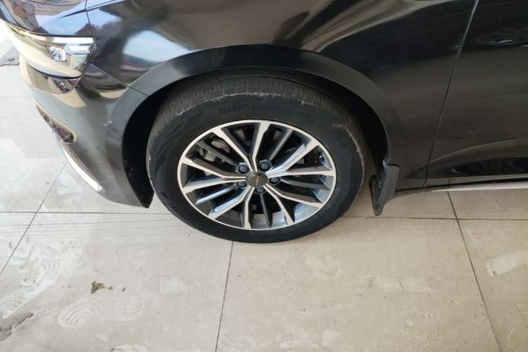 Used Geely Auto Preface 2021 2.0TD Luxury Version Left Front Wheel Hub