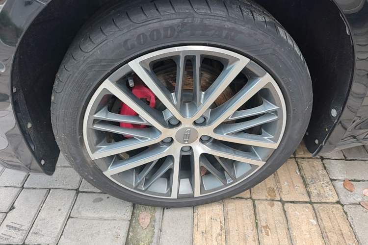 Used Geely Auto Preface 2021 Revised Version 2.0TD Luxury Edition Left Front Wheel Hub