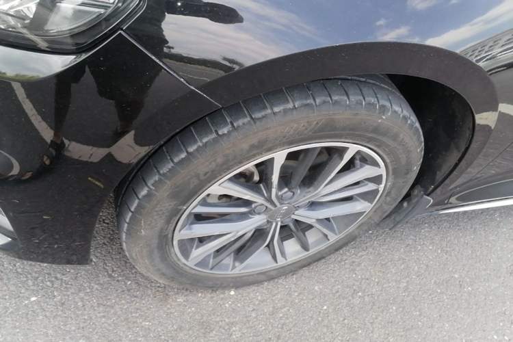 Used Geely Auto Preface 2021 2.0TD Luxury Version Left Front Wheel Hub