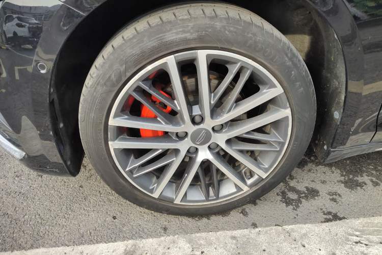 Used Geely Auto Preface 2021 Revised Version 2.0TD Luxury Edition Left Front Wheel Hub