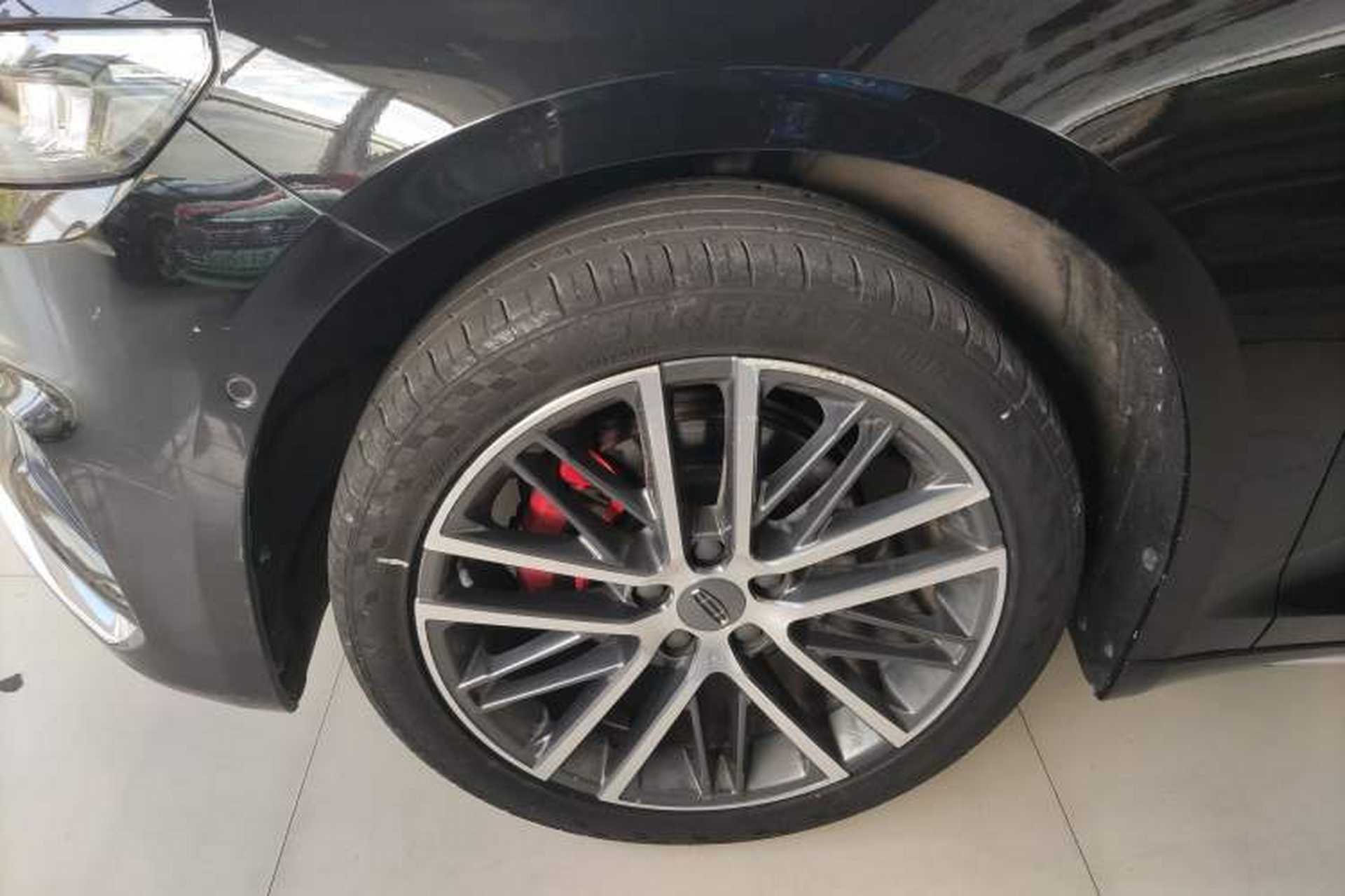 Used Geely Auto Preface 2021 Revised Version 2.0TD Luxury Edition Left Front Wheel Hub