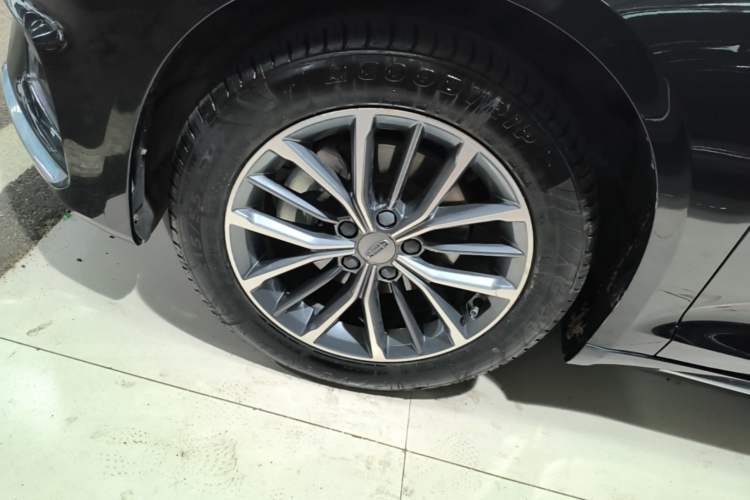 Used Geely Auto Preface 2021 2.0TD Luxury Version Left Front Wheel Hub