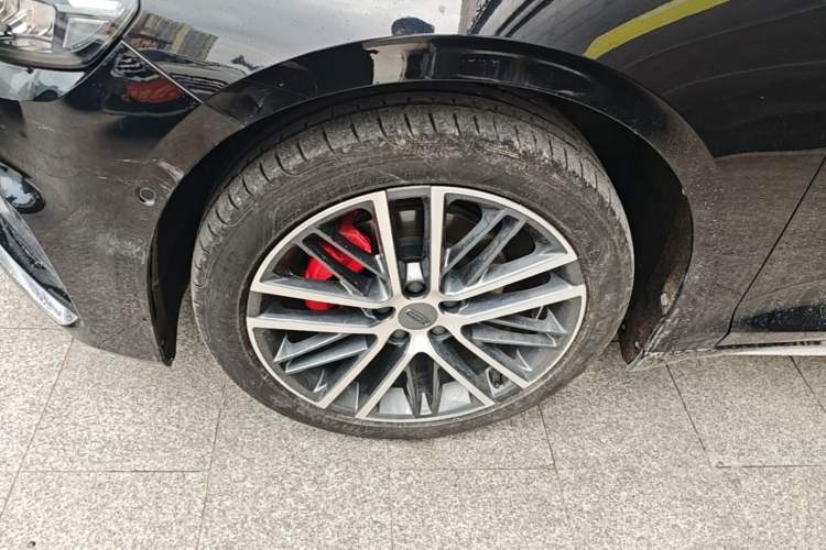 Used Geely Auto Preface 2021 Revised Version 2.0TD Luxury Edition Left Front Wheel Hub