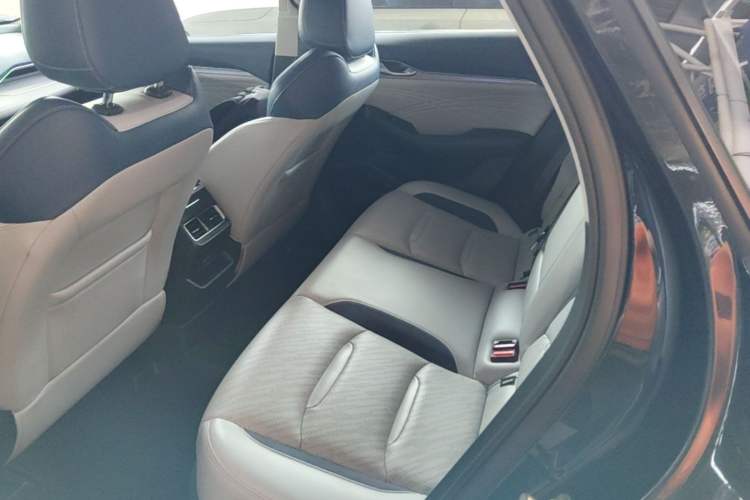 Used Geely Auto Preface 2021 Revised Version 2.0TD Luxury Edition Left Rear Seat