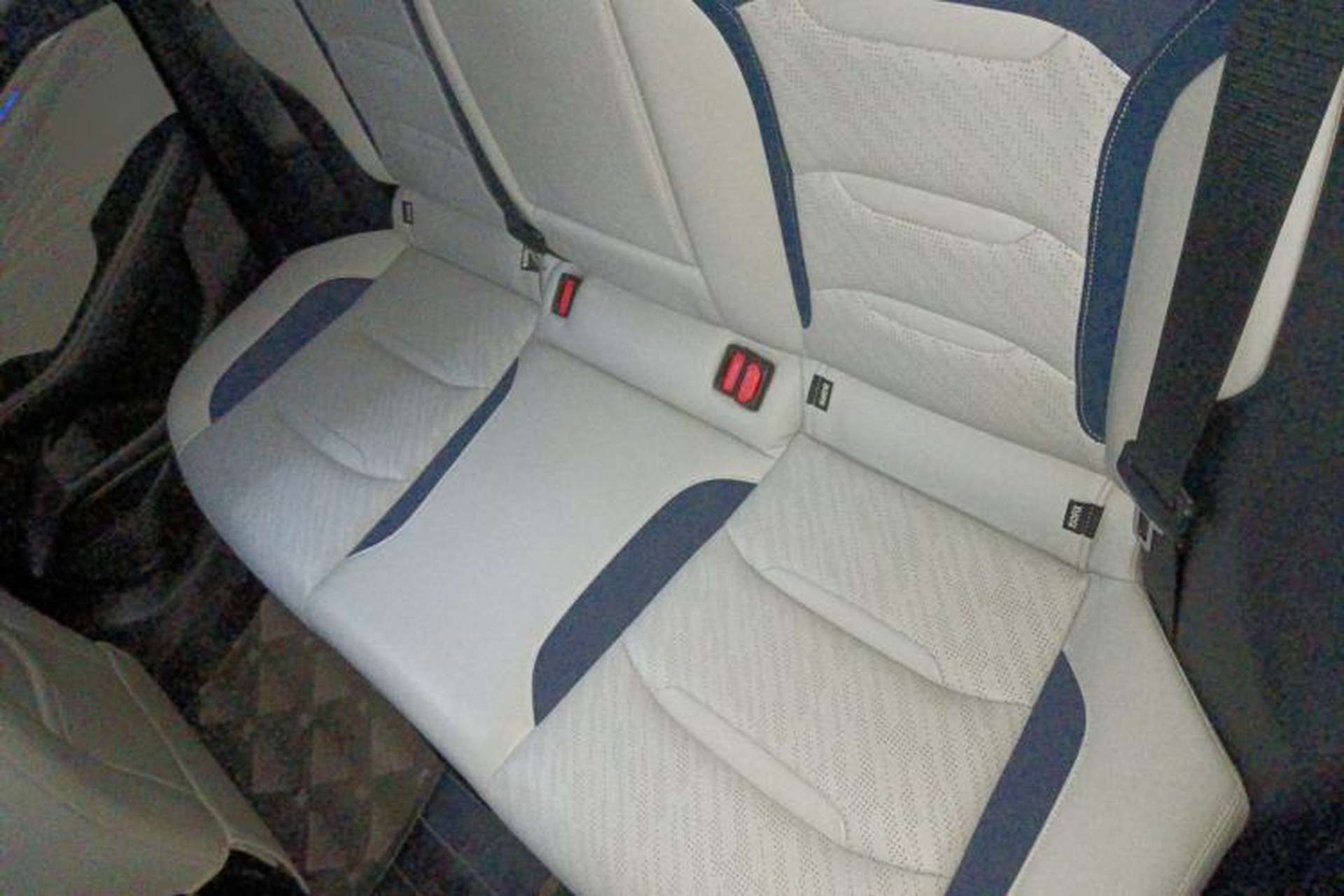 Used Geely Auto Preface 2021 2.0TD Designer's Recommended Edition Left Rear Seat