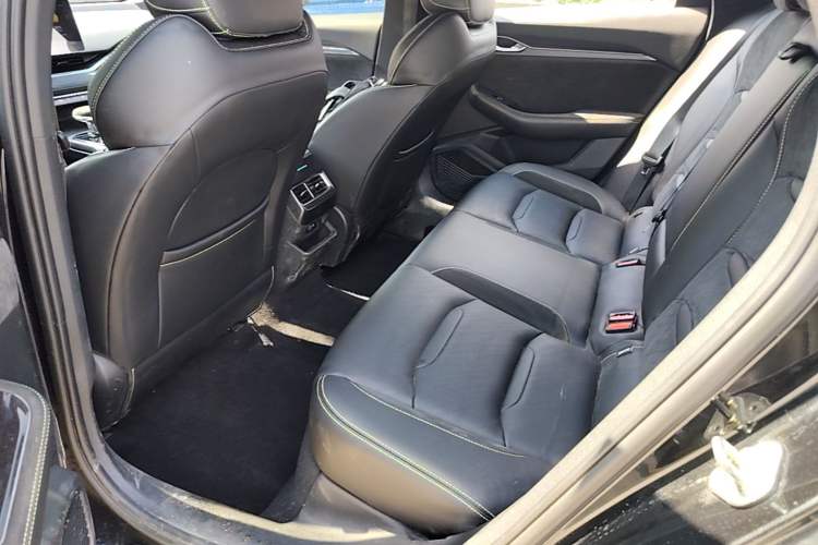 Used Geely Auto Preface 2021 2.0TD Space-Time Edition Hao Yue Left Rear Seat
