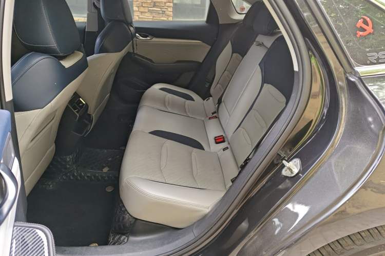 Used Geely Auto Preface 2021 Revised Version 2.0TD Luxury Edition Left Rear Seat
