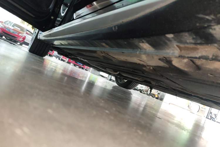 Used Geely Auto Preface 2021 Revised Version 2.0TD Luxury Edition Left Side Sill