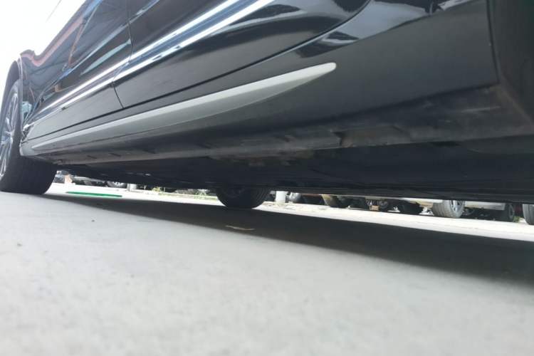 Used Geely Auto Preface 2021 2.0TD Luxury Version Left Side Sill