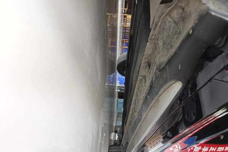 Used Geely Auto Preface 2021 2.0TD Luxury Version Left Side Sill