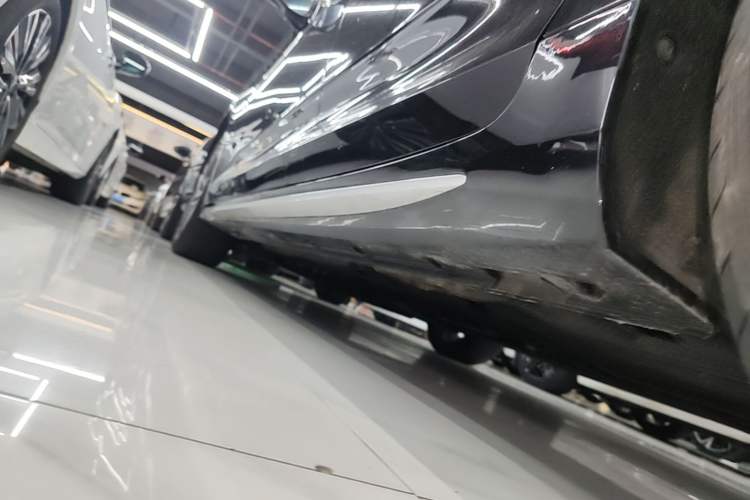 Used Geely Auto Preface 2021 Revised Version 2.0TD Luxury Edition Left Side Sill