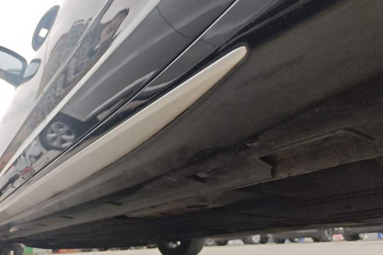 Used Geely Auto Preface 2021 2.0TD Luxury Version Left Side Sill