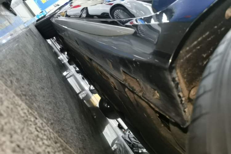 Used Geely Auto Preface 2021 2.0TD Luxury Version Left Side Sill