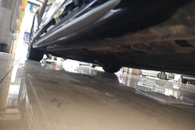 Used Geely Auto Preface 2021 Revised Version 2.0TD Luxury Edition Left Side Sill